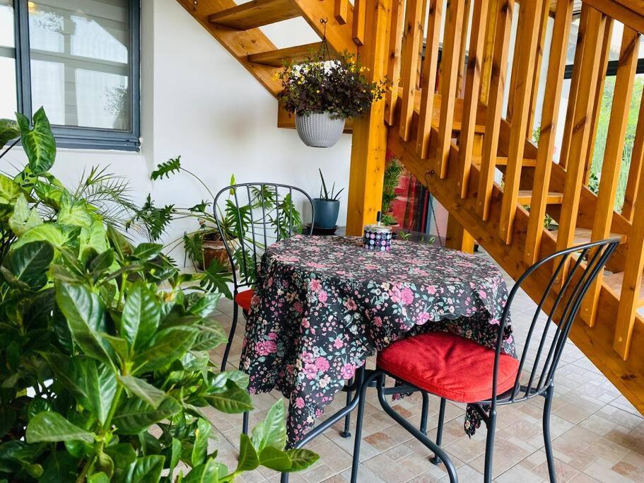 Apartamento קומותיים ברמה Sha'al Exterior foto