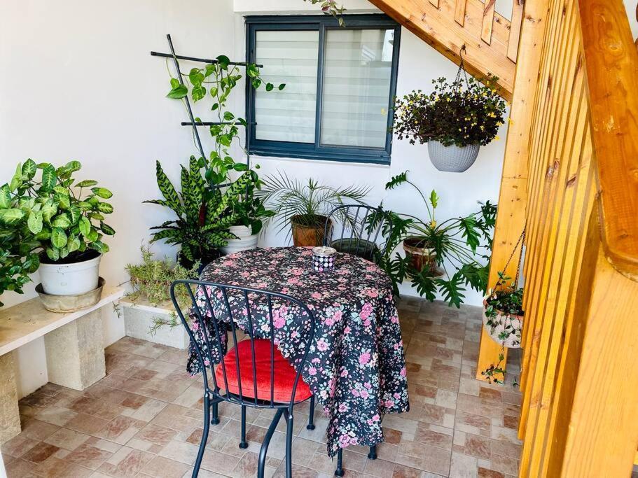 Apartamento קומותיים ברמה Sha'al Exterior foto